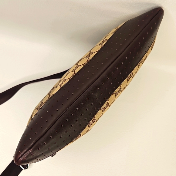 Authentic Gucci Monogram Classic Crossbody Handbag Purse Authentic - Picture 13 of 16